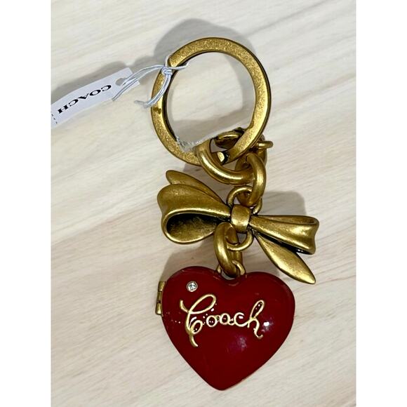 NWT Coach CZ276 Bow Heart Locket Charm/Key Ring - Picture 2 of 4